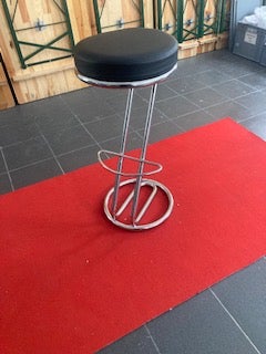 Barhocker zu vermieten – 3