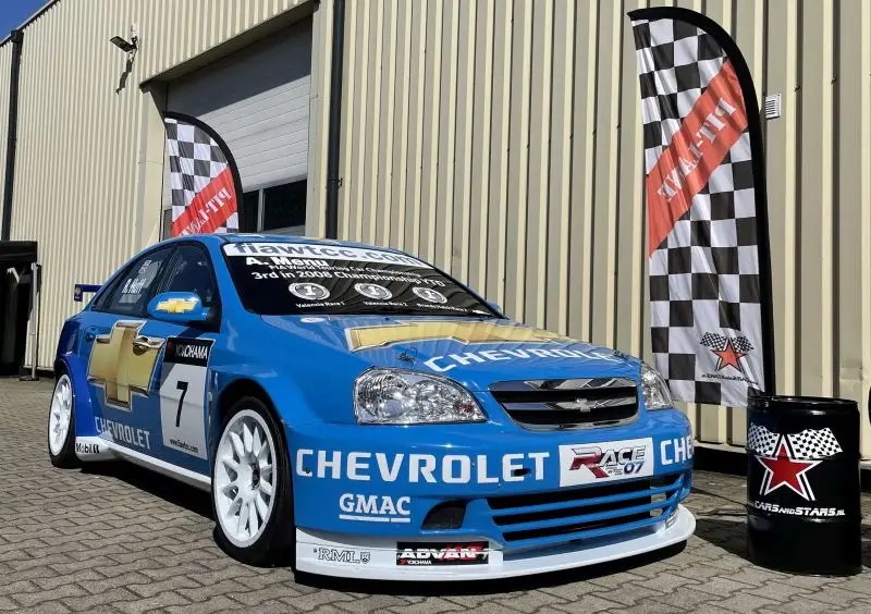 Rennsimulator + Showcar WTCC (Chevrolet Lacetti) mieten in Bad Benthei