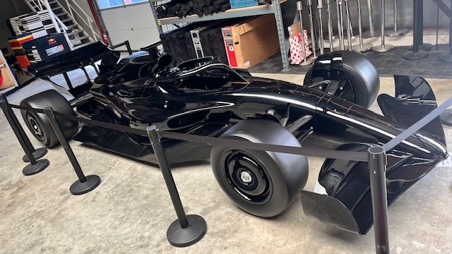 Rennsimulator Showcar schwarz high-end mieten in Bad Bentheim – 2