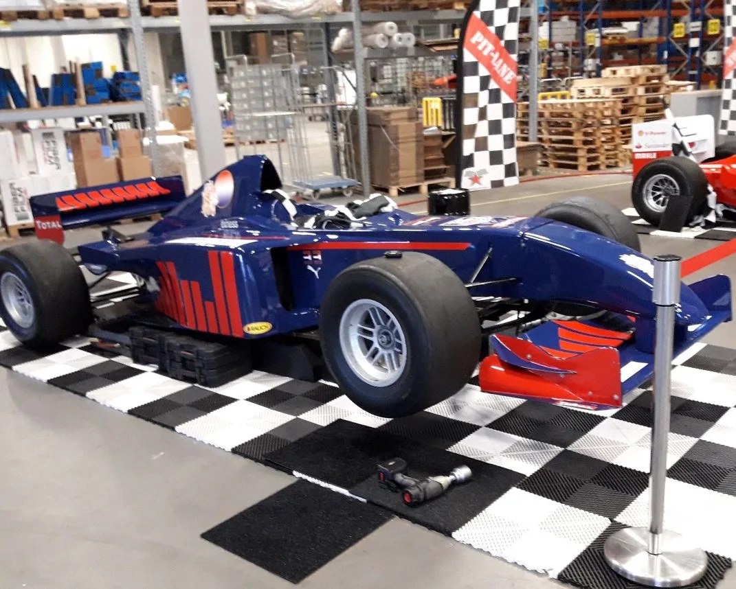 Rennsimulator Blau 2 mieten in Bad Bentheim – Eventspiel – 2