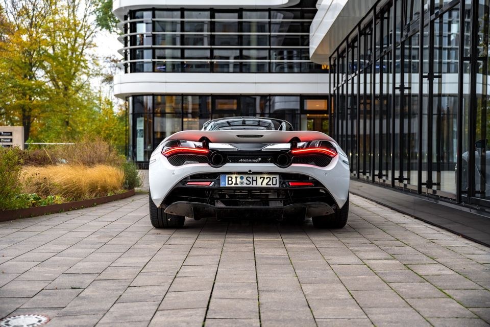 Instruktorfahrt McLaren 720S mieten in Bielefeld – Fahrspaß auf Zeit – 3