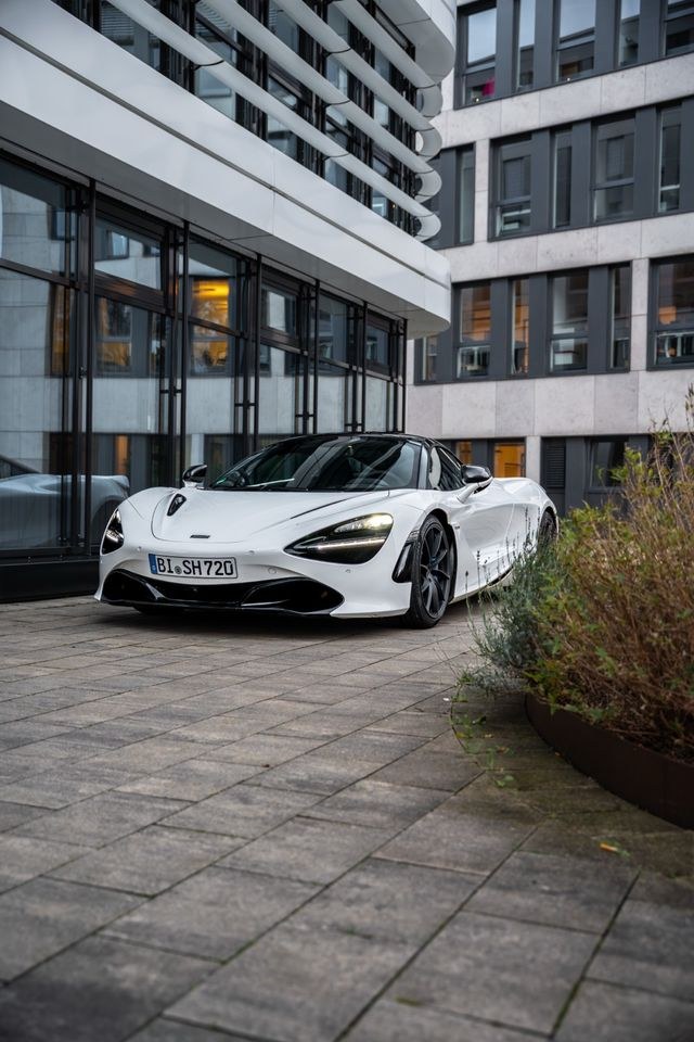 McLaren 720S mieten in Bielefeld – Fahrspaß auf Zeit – 3