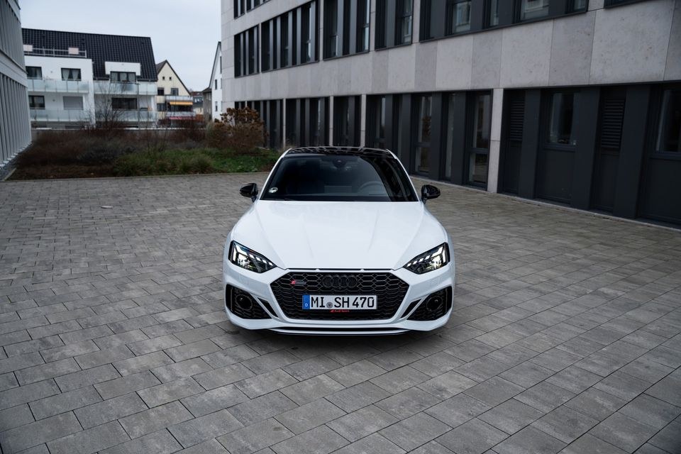 Audi RS5 Coupé mieten in Bielefeld – Fahrspaß auf Zeit – 2