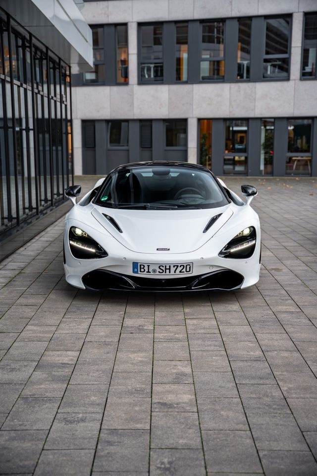 McLaren 720S mieten in Bielefeld – Fahrspaß auf Zeit – 2
