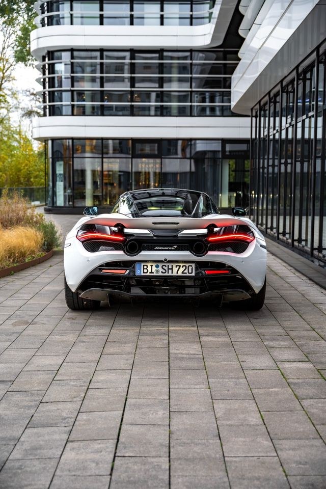 McLaren 720S mieten in Bielefeld – Fahrspaß auf Zeit – 4