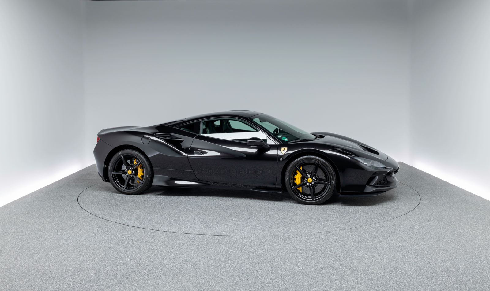 Ferrari F8 Spider | unterschiedliche Farben verfügbar | Ferrari 488 Nachfolger | Alternative zu Ferrari Roma Ferrari Portofino M Ferrari 812 Ferrari SF90 Ferrari 296 | Ferrari Hochzeitsauto | Ferrari – 4
