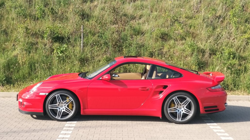 Porsche 911 Turbo mieten bei VIPAutos