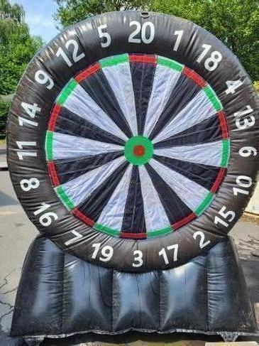 Aufblasbare Dartscheibe 2,10m x 2,50m