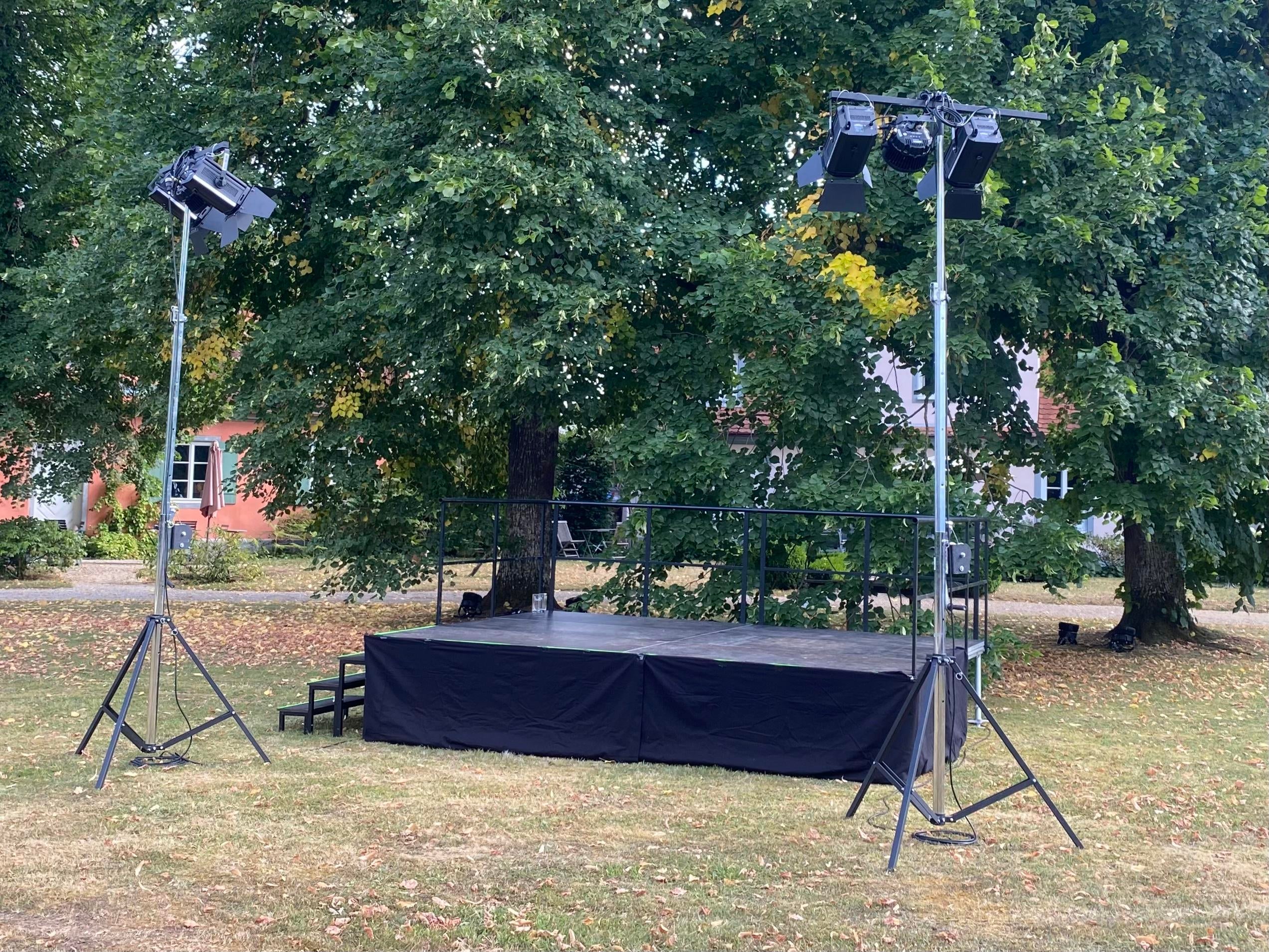 Bühnenelement / Bühne / Podest / Mott / 2m x 1m / Praktikus light – 3