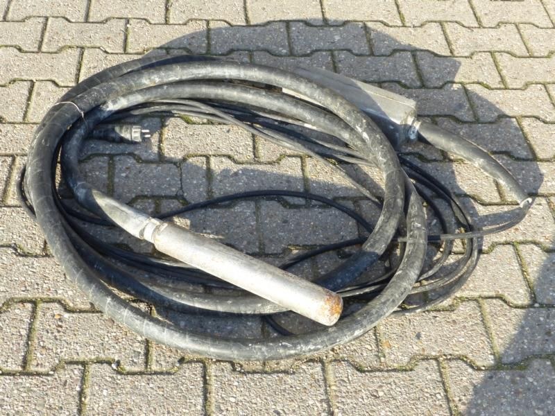 Rüttelflasche mieten bei Bauma – für Fundament & Mauer