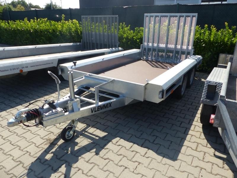 Maschinentransporter Trailer mieten bei Bauma – für Umzug & Baumarkt – 2