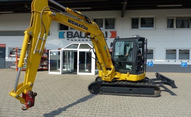 Minibagger 5,0to mieten bei Bauma – für Garten, Einfahrt & Fundament