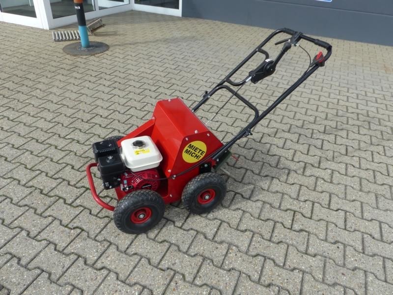 Sodenlüfter Aerifizierer mieten bei Bauma – für Garten & Grundstück – 3