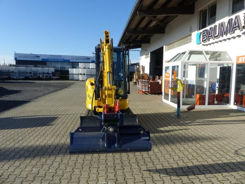 Minibagger 2,5t einen Tag u Vers mieten bei Bauma – 3