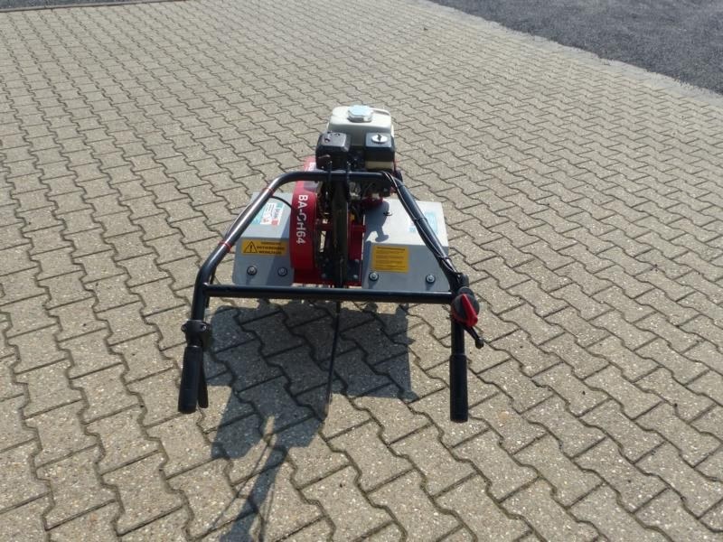 Motorhacke Hacke mieten bei Bauma – für Beet & Rasenneuanlage – 4