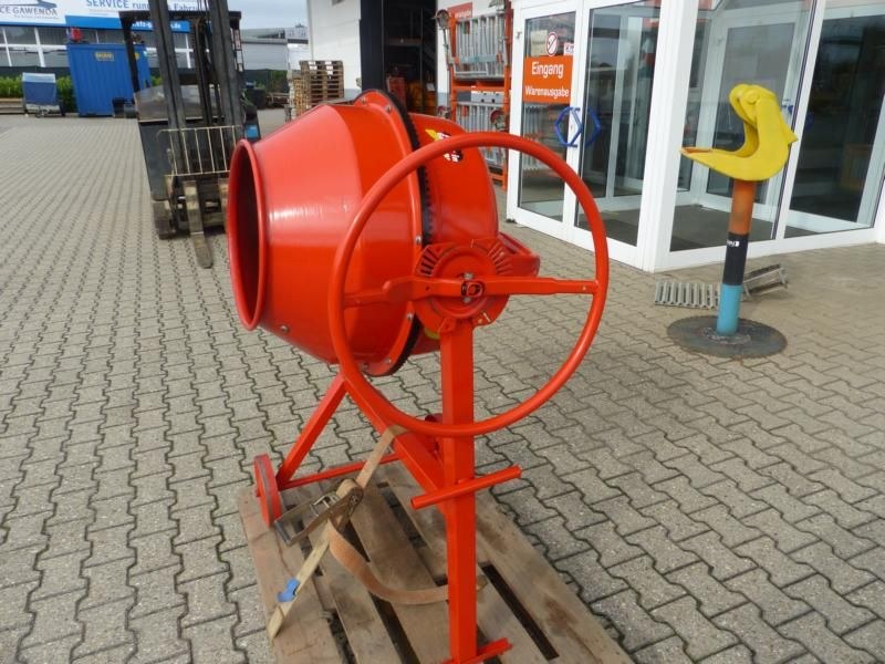 GK Betonmischer Betonmaschine Mörtelmischer mieten bei Bauma – 2