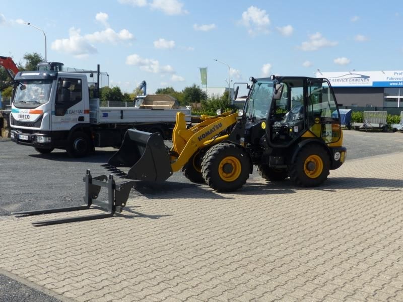 Stapler 900 Liter Radlader mieten bei Bauma – für Schüttgut & Paletten – 3