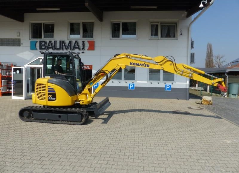 Minibagger 5,0to mieten bei Bauma – für Garten, Einfahrt & Fundament – 3