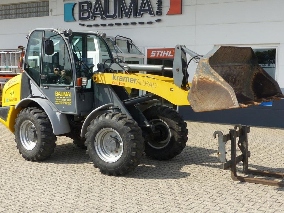 Radlader 5t 900L einen Tag u Vers mieten bei Bauma