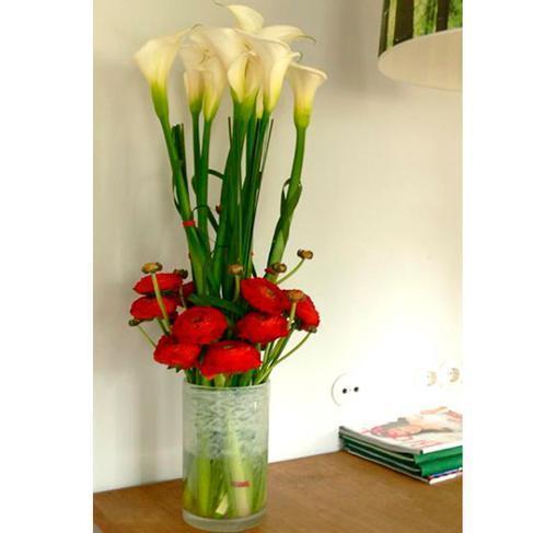 Calla und Ranukeln / Counter-Gesteck