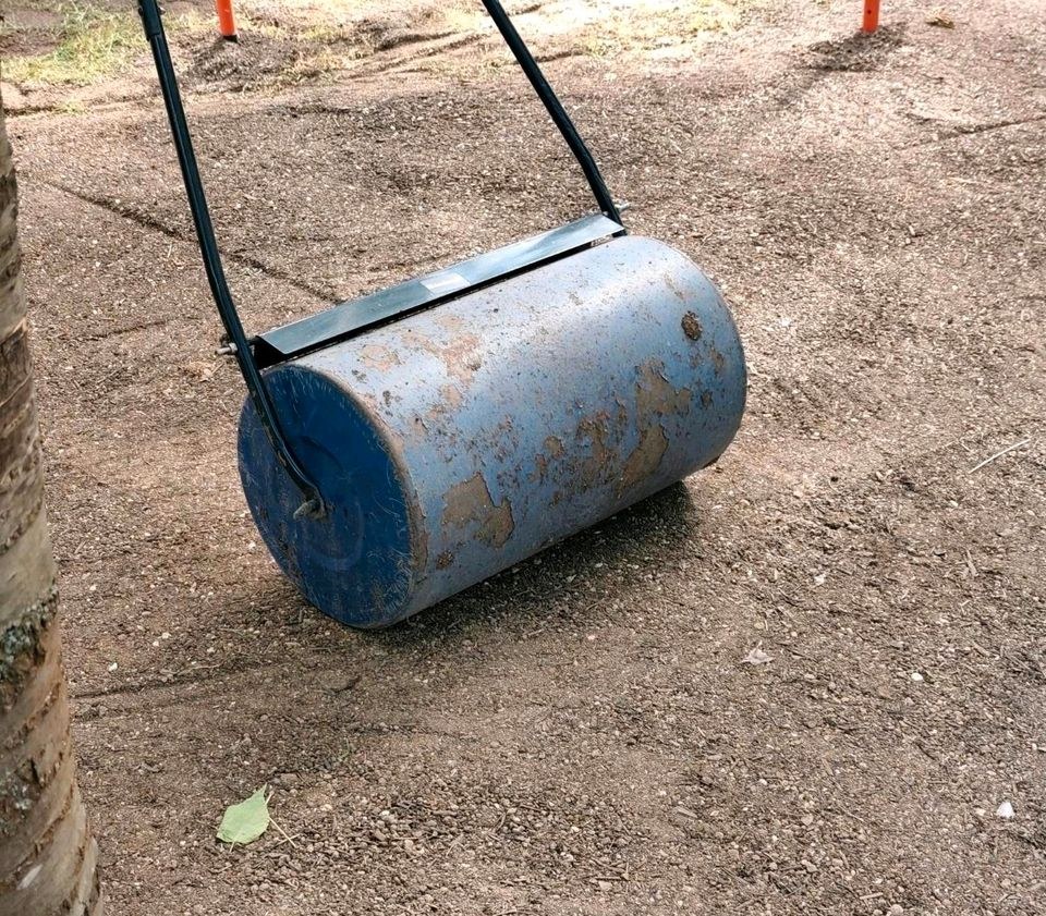 Gartenwalze mieten in Bad Münstereifel – für ebenen Rasen