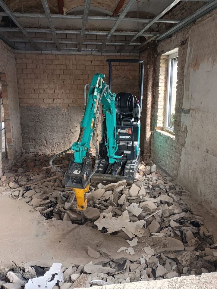 Mikrobagger Kobelco 1,1t Minibagger Stemmhammer mieten in Zehdenick – 2