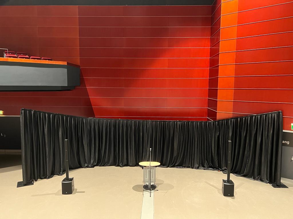 Sichtschutz / Raumteiler / Pipe and Drape / room divider