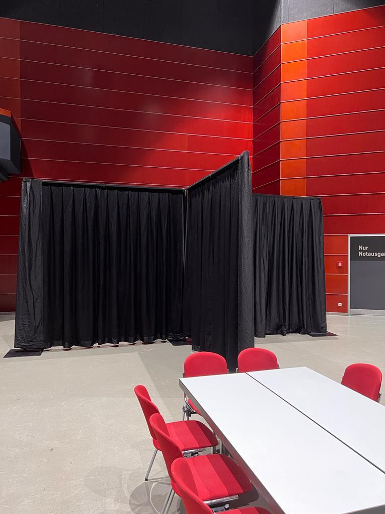 Sichtschutz / Raumteiler / Pipe and Drape / room divider – 2