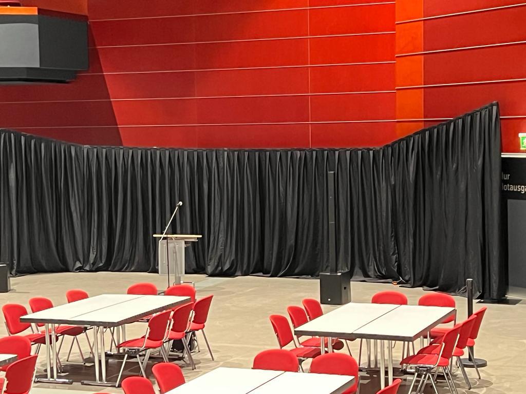 Sichtschutz / Raumteiler / Pipe and Drape / room divider – 3