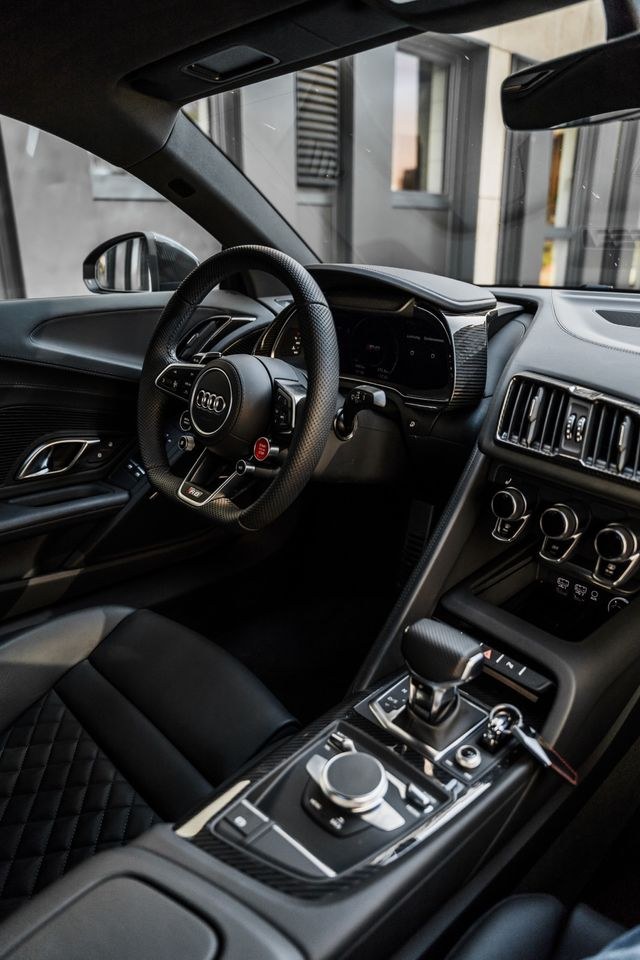 Audi R8 V10 Coupé mieten in Minden – Fahrspaß auf Zeit – 4