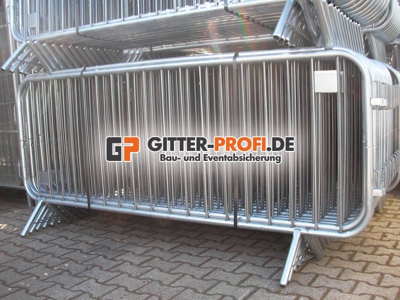 Absperrgitter mieten oder kaufen bei Gitter-Profi.de - Mannesmanngitter - Demogitter - Personengitter Drängelgitter – 3