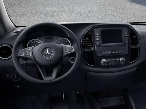 Mercedes Benz Vito Sportstourer 9 Sitzplätze oder vergleichbares Modell – 4