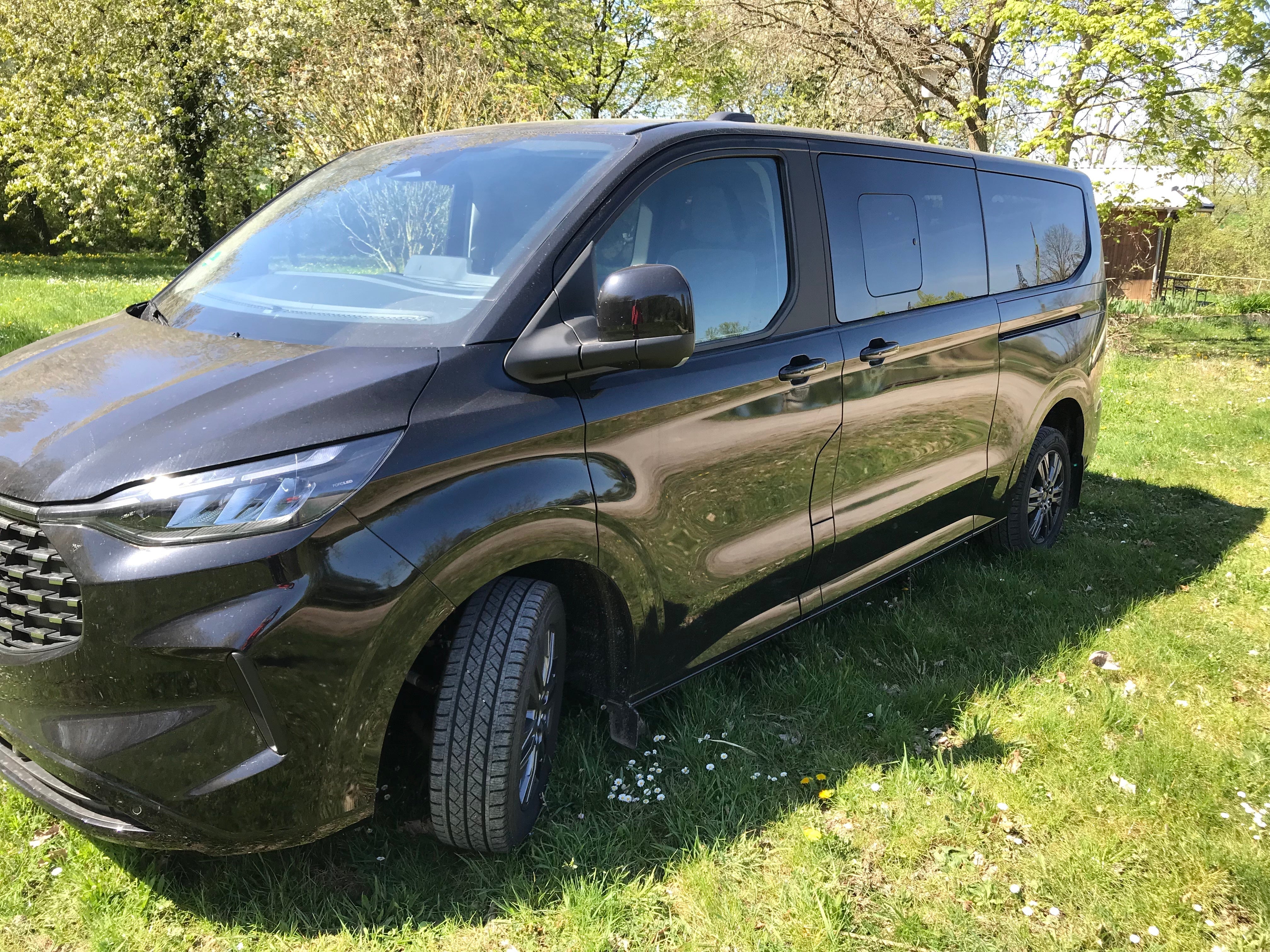 8 Sitzer Ford Tourneo Titanium Automatic – 2