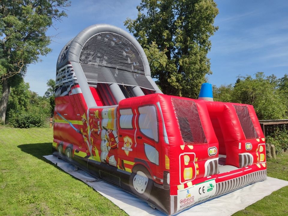 Feuerwehrauto Feuerwehr Rutsche Hüpfburg mieten in Tottleben