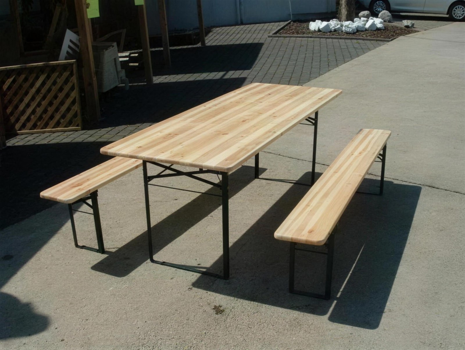 Bierzeltgarnituren 2,20m Lang und mit 0.70m breiten Tisch mieten in Oschatz