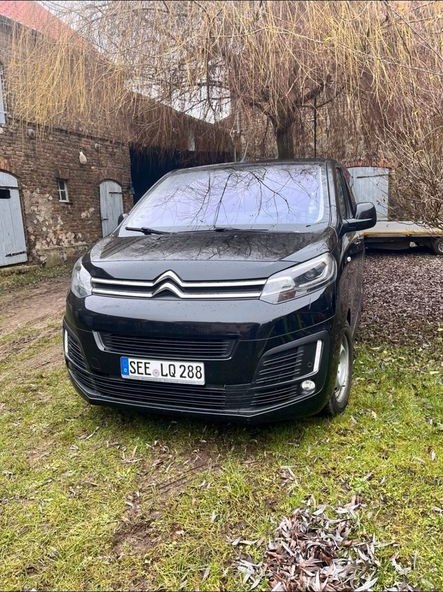 8 Sitzplätze Bus Familienauto mieten in Rehfelde – für Gruppe & Team