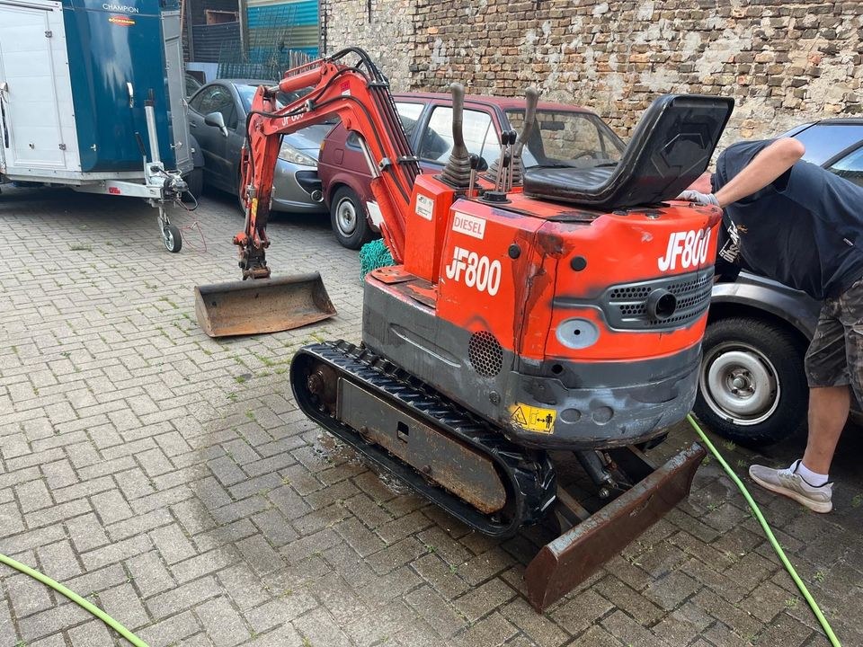 Bagger Minibagger 800kg mieten bei KFZ Meisterbetrieb Langfeldt