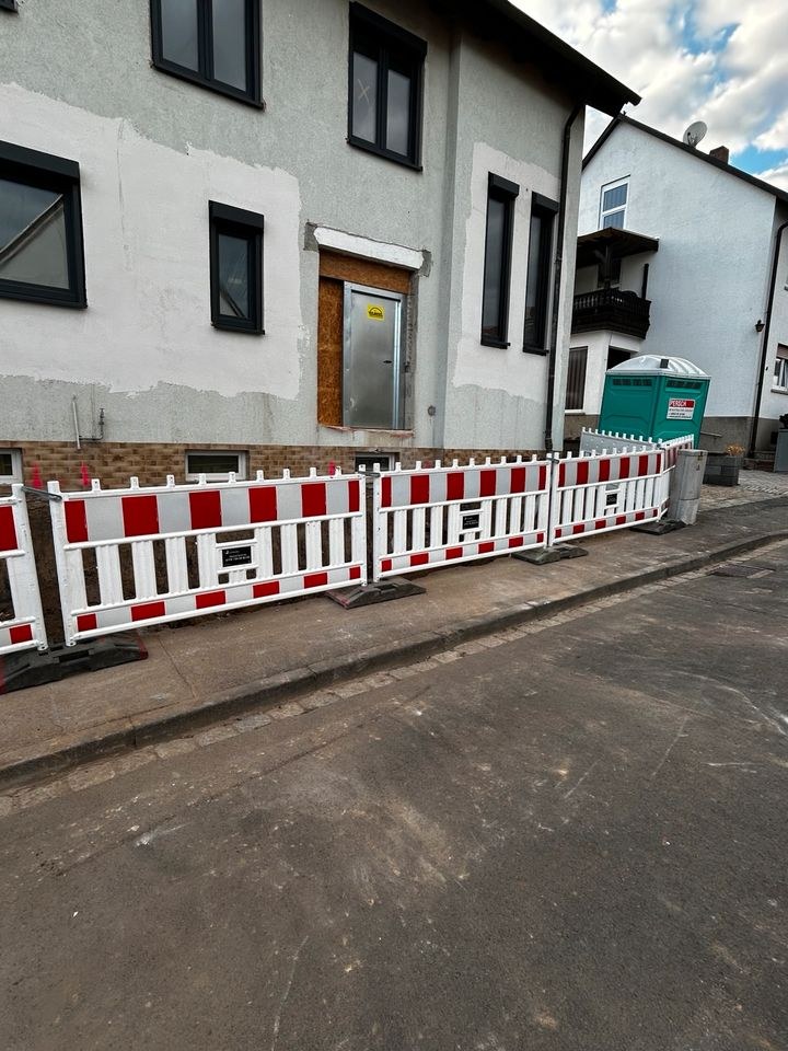 Baustellenabsperrung Absperrung Bauzäune mieten in Waigolshausen – 3