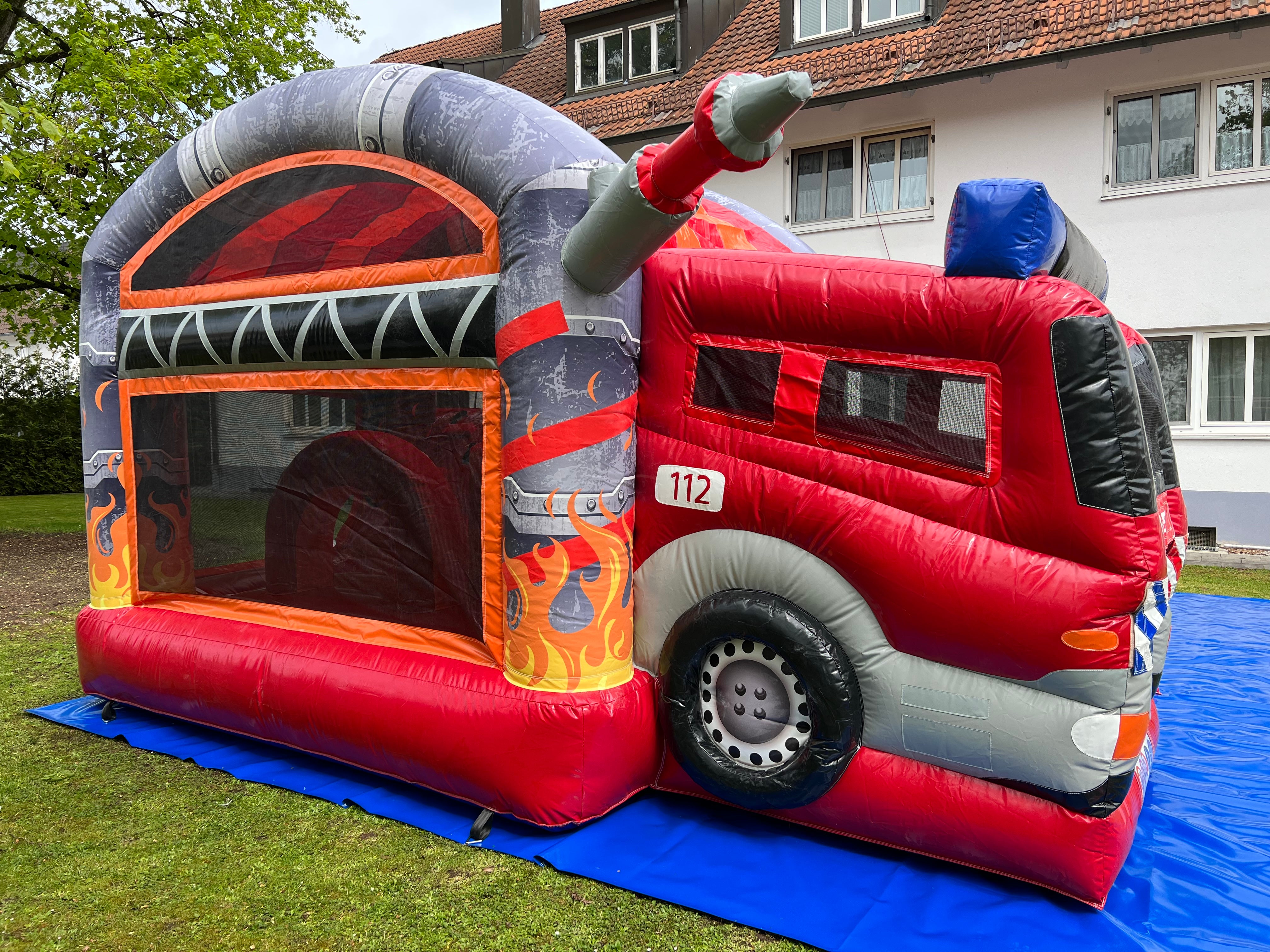 Hüpfburg Feuerwehr mit Rutsche mieten – 3