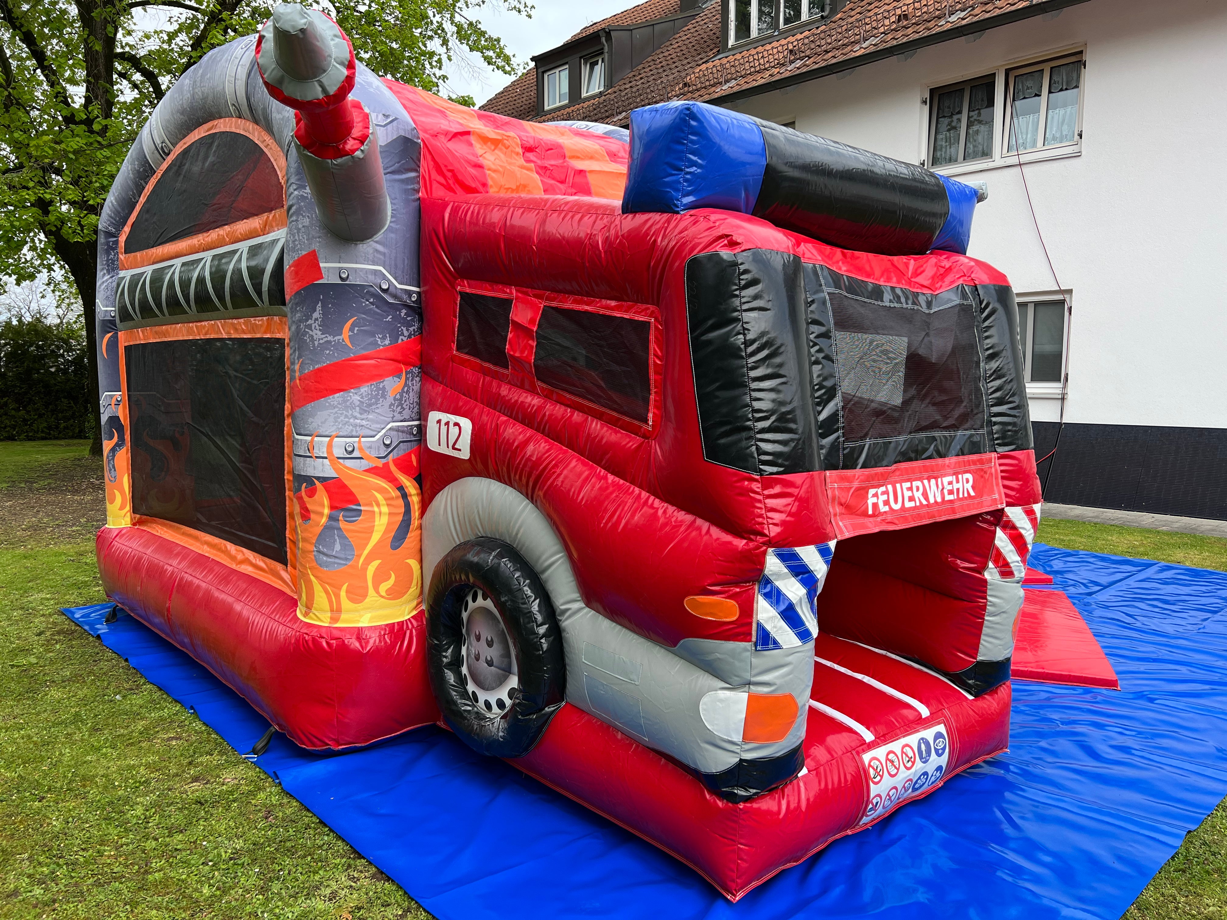 Hüpfburg Feuerwehr mit Rutsche mieten – 2