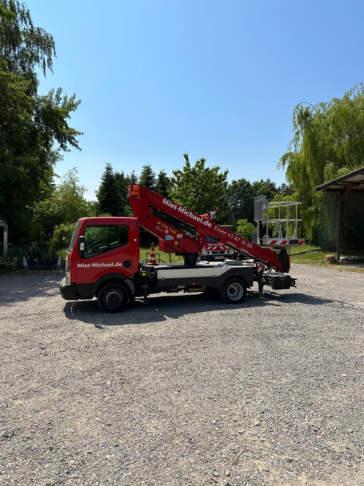 Hubsteiger / LKW-Arbeitsbühne, 17m, selbstfahrend, Führerschein Kl.B – 2