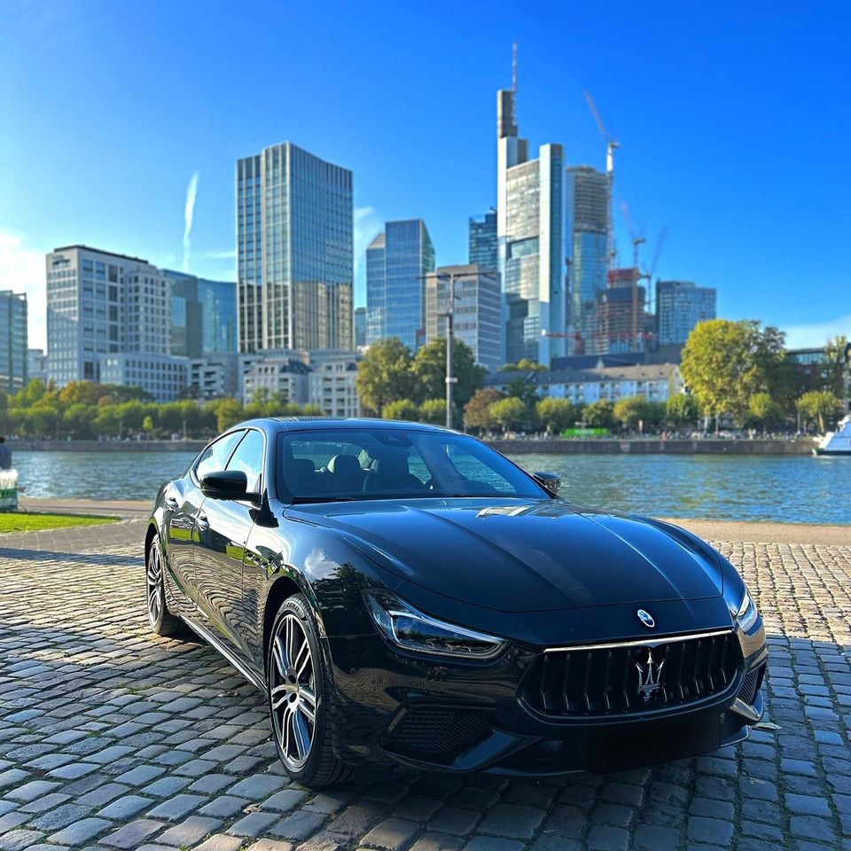 Maserati Sportwagen Ghibli mieten bei Skyline Rental – 3