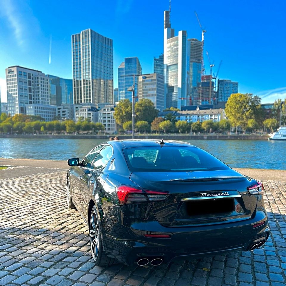 Maserati Sportwagen Ghibli mieten bei Skyline Rental – 4