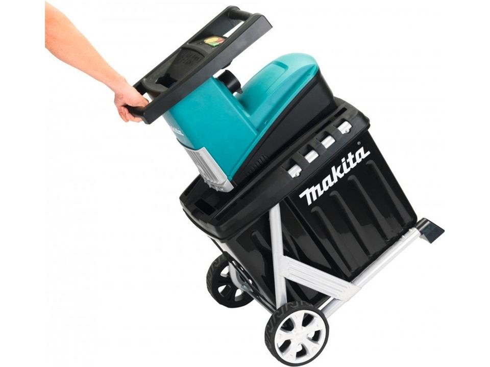 Häcksler Makita UD2500 Äste 45 mm mieten in Köln bei Rent Events GmbH – 2