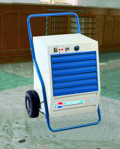 Bautrockner / Entfeuchter für 100 m², max. 40 l/24 h – 2