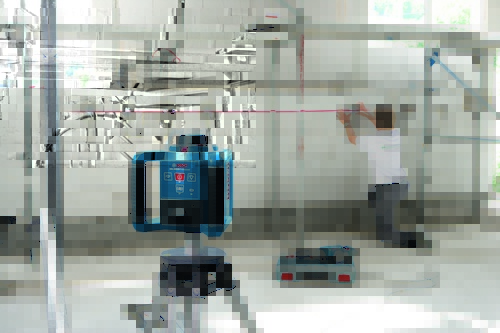 Rotationslaser mit Stativ – 2