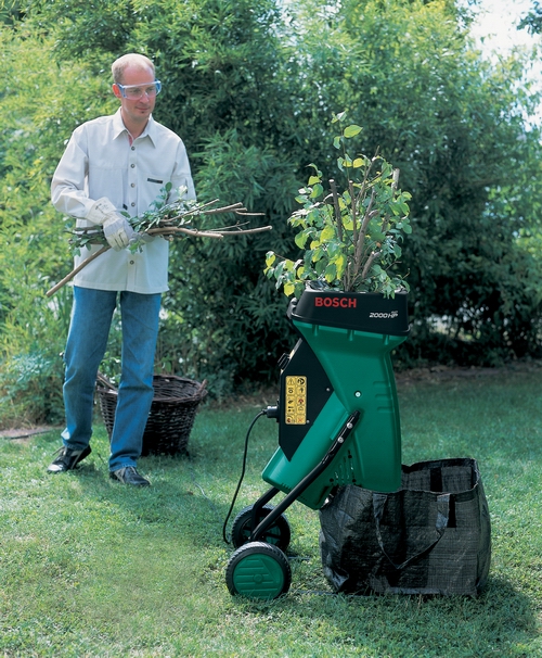 Häcksler bis 3 cm Aststärke, Leisehäcksler, Elektro – 2