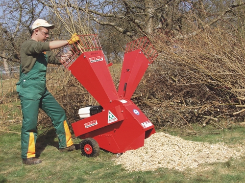Häcksler bis 6 cm Aststärke, Benzin – 2