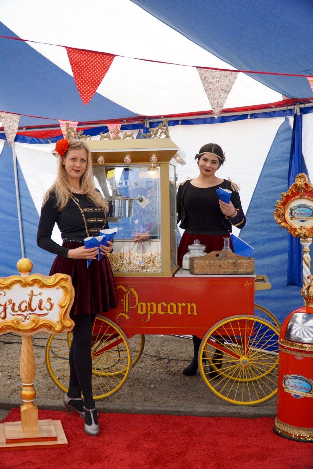 Nostalgische Popcornmaschinen in verschiedenen Größen, Zuckerwatte, Crêpes, Waffeln – 2