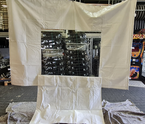stabile 3x3 Seitenwand mit Fenster